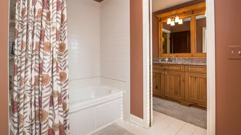 5760 Catherine Ct, Saline, MI 48176 photo 68