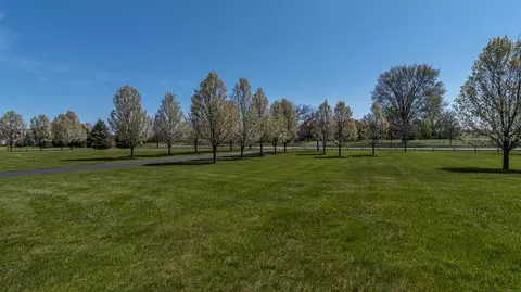 5760 Catherine Ct, Saline, MI 48176 photo 21