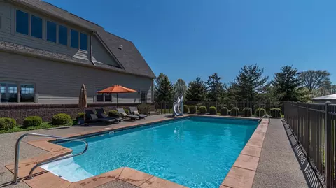 5760 Catherine Ct, Saline, MI 48176 photo 12