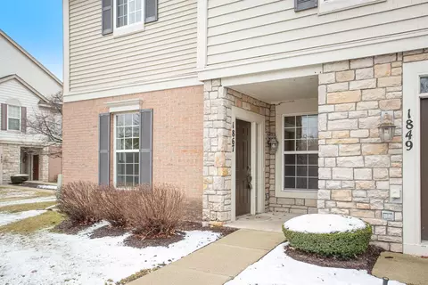 1867 Pinecroft Dr, Canton, MI 48188 photo 2