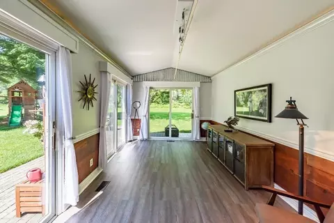 733 Sciomeadows Dr, Ann Arbor, MI 48103 photo 22