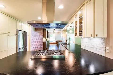 733 Sciomeadows Dr, Ann Arbor, MI 48103 photo 11