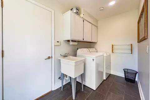 733 Sciomeadows Dr, Ann Arbor, MI 48103 photo 25