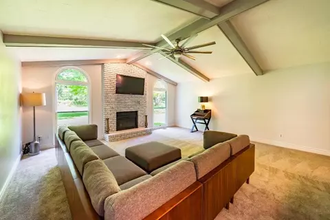 733 Sciomeadows Dr, Ann Arbor, MI 48103 photo 17