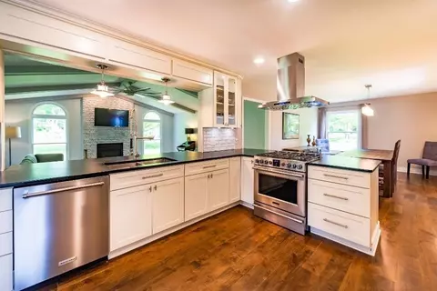 733 Sciomeadows Dr, Ann Arbor, MI 48103 photo 14