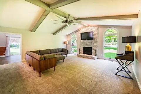 733 Sciomeadows Dr, Ann Arbor, MI 48103 photo 18