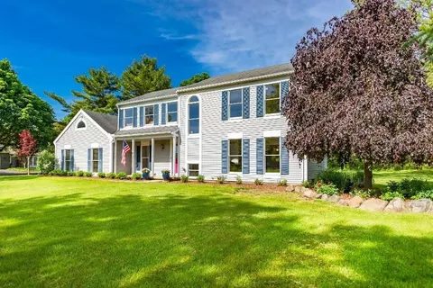 733 Sciomeadows Dr, Ann Arbor, MI 48103 photo 3