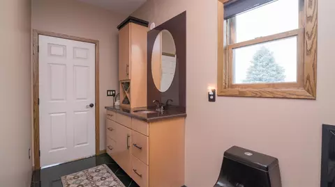10049 Emerald Dr, Brooklyn, MI 49230 photo 34
