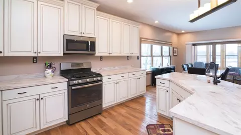 10049 Emerald Dr, Brooklyn, MI 49230 photo 28