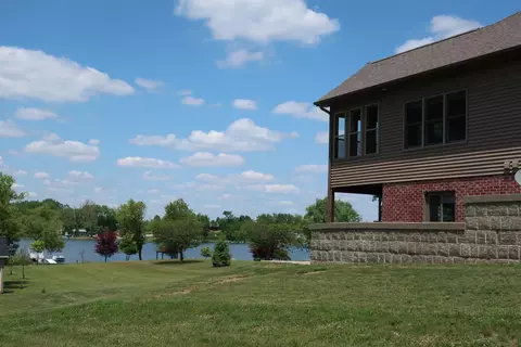 10049 Emerald Dr, Brooklyn, MI 49230 photo 12