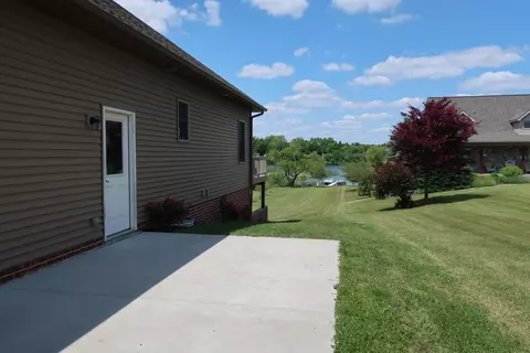 10049 Emerald Dr, Brooklyn, MI 49230 photo 65