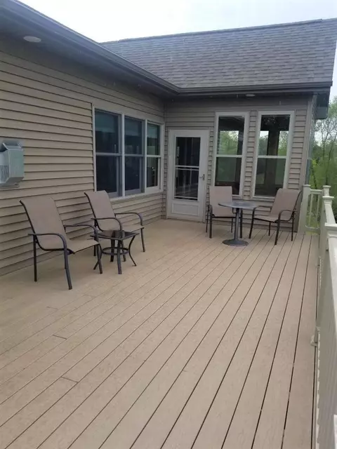10049 Emerald Dr, Brooklyn, MI 49230 photo 14