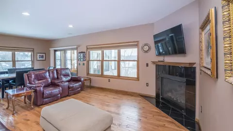 10049 Emerald Dr, Brooklyn, MI 49230 photo 18