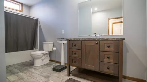 10049 Emerald Dr, Brooklyn, MI 49230 photo 50