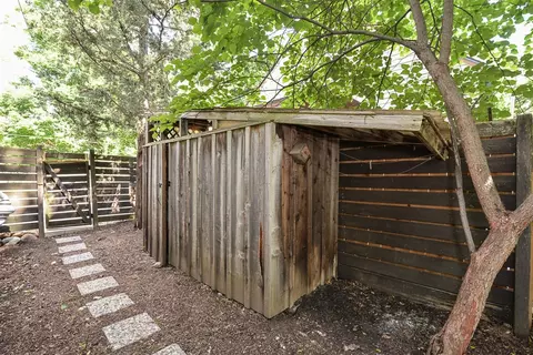 1306 Wright St, Ann Arbor, MI 48105 photo 9