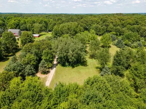 17529 Bowdish Rd, Gregory, MI 48137 photo 5
