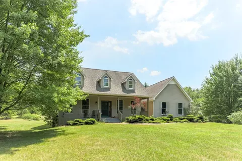 17529 Bowdish Rd, Gregory, MI 48137 photo 2
