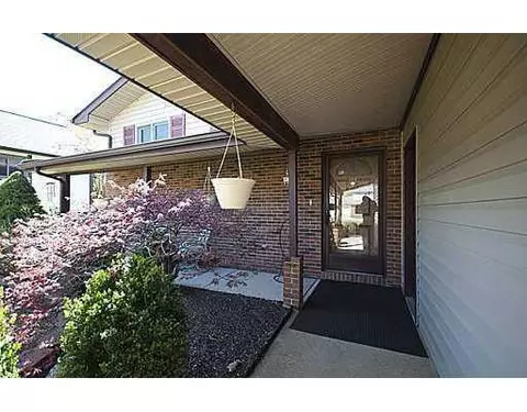 348 Willis, Saline, MI 48176 photo 2