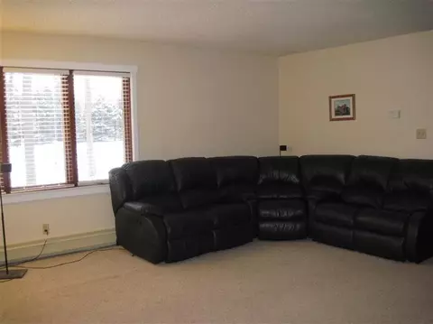 7055 Wheaton, Jackson, MI 49201 photo 4