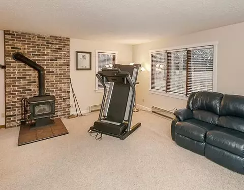 7055 Wheaton, Jackson, MI 49201 photo 22