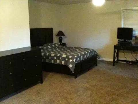 7055 Wheaton, Jackson, MI 49201 photo 8