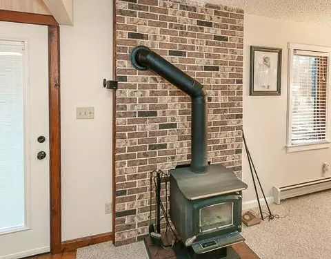 7055 Wheaton, Jackson, MI 49201 photo 24