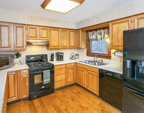 7055 Wheaton, Jackson, MI 49201 photo 16