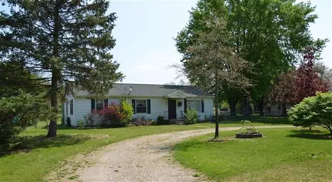 8414 Huron River Dr, Dexter, MI 48130 photo 2