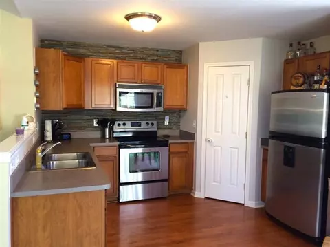47604 Ormskirk, Canton, MI 48188 photo 7