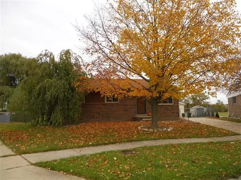 1949 E Roundtable, Canton, MI 48188 photo 1