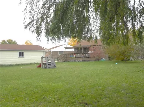 1949 E Roundtable, Canton, MI 48188 photo 22
