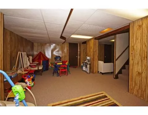 44250 Postmill Ct, Canton, MI 48187 photo 19
