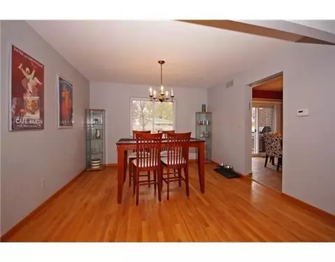 44250 Postmill Ct, Canton, MI 48187 photo 6