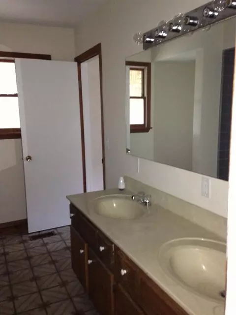 8790 Silver, Dexter, MI 48130 photo 9