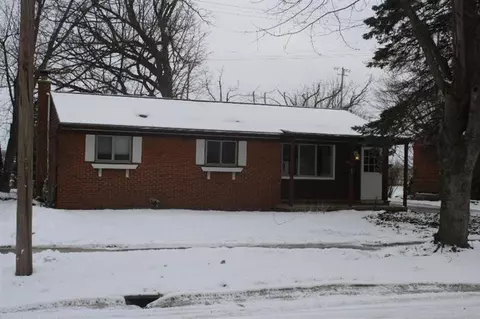 137 Tower Dr, Saline, MI 48176 photo 1