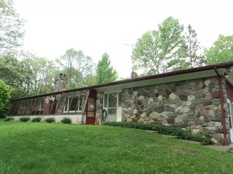 3747 E Joy Rd, Ann Arbor, MI 48105 photo 1