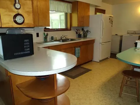 3747 E Joy Rd, Ann Arbor, MI 48105 photo 6