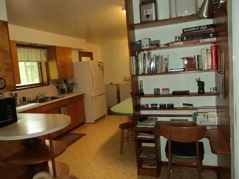 3747 E Joy Rd, Ann Arbor, MI 48105 photo 7