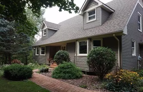 11122 Connell Dr, Dexter, MI 48130 photo 3