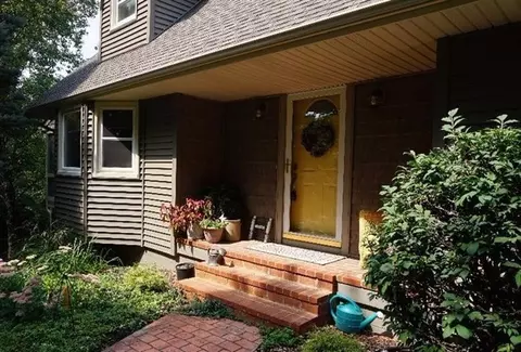 11122 Connell Dr, Dexter, MI 48130 photo 2