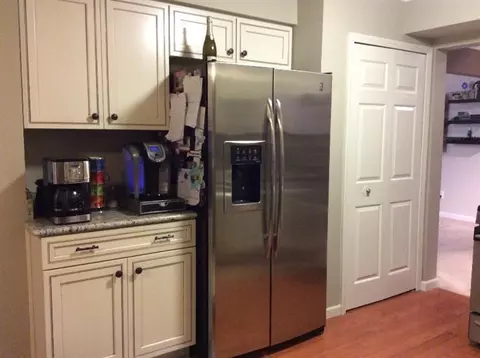 47196 Bartlett, Canton, MI 48187 photo 5