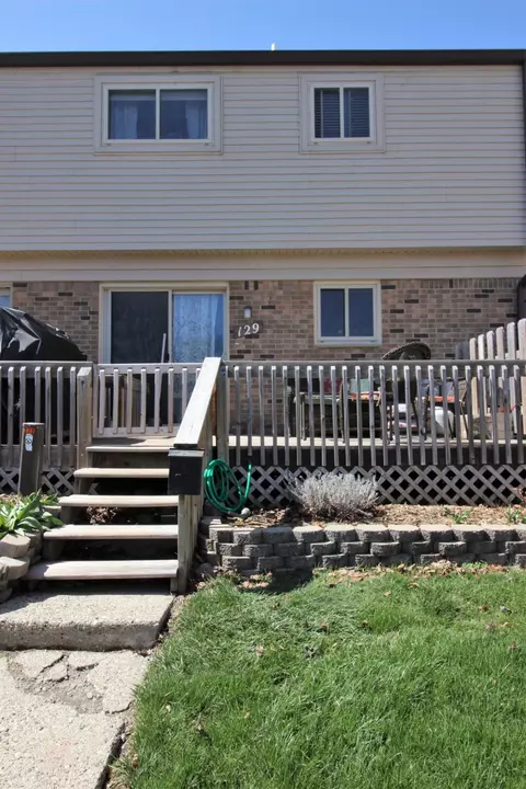 129 Sheffield, Saline, MI 48176 photo 1
