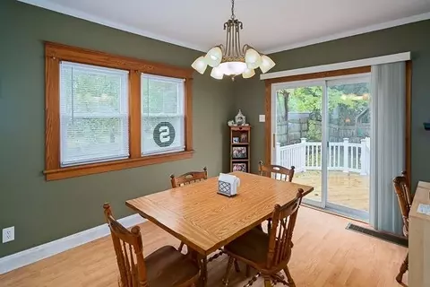 715 Douglas Ct, Jackson, MI 49203 photo 5