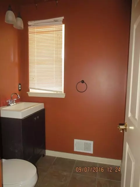 16448 Eastwind St, Romulus, MI 48174 photo 8