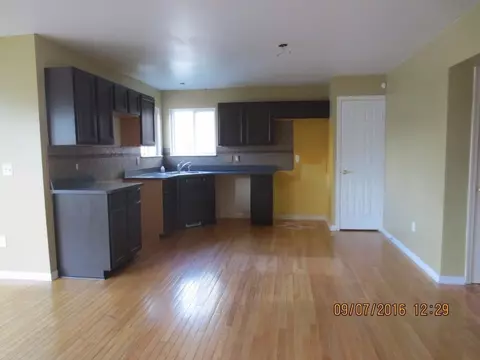 16448 Eastwind St, Romulus, MI 48174 photo 3