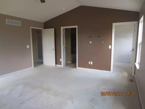 16448 Eastwind St, Romulus, MI 48174 photo 9
