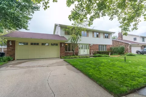 2354 Delaware Dr, Ann Arbor, MI 48103 photo 1