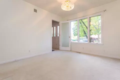 2354 Delaware Dr, Ann Arbor, MI 48103 photo 9
