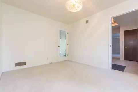 2354 Delaware Dr, Ann Arbor, MI 48103 photo 10