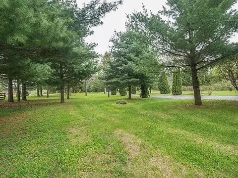 7536 Warner, Saline, MI 48176 photo 2